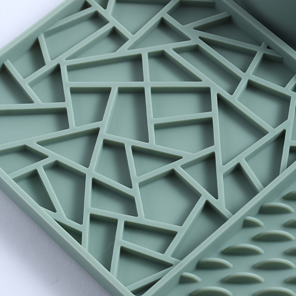 A Silicone Slow Feeder, a Multifunctional Slow Bowl for And Water, Portable Non-Slip Bowls for Cats And Dogs