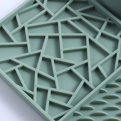 A Silicone Slow Feeder, a Multifunctional Slow Bowl for And Water, Portable Non-Slip Bowls for Cats And Dogs