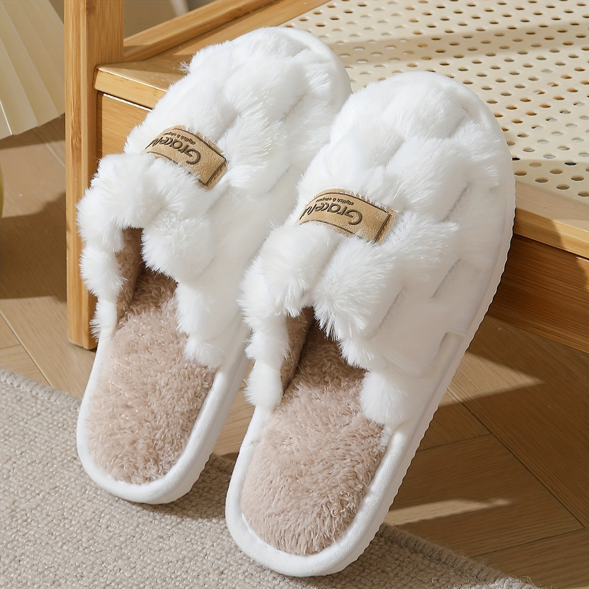 Soft And Cozy Plush Indoor Slippers for Women, Perfect for Autumn And Winter. Comfortable And Warm, Suitable for Various Occasions, Making a Great Gift for Family And Friends.