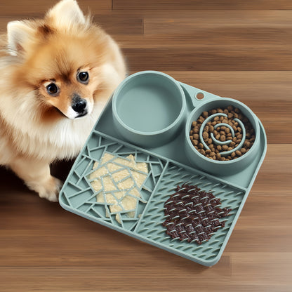 A Silicone Slow Feeder, a Multifunctional Slow Bowl for And Water, Portable Non-Slip Bowls for Cats And Dogs