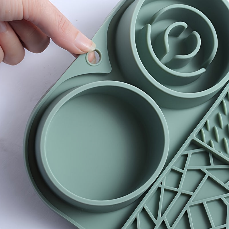 A Silicone Slow Feeder, a Multifunctional Slow Bowl for And Water, Portable Non-Slip Bowls for Cats And Dogs